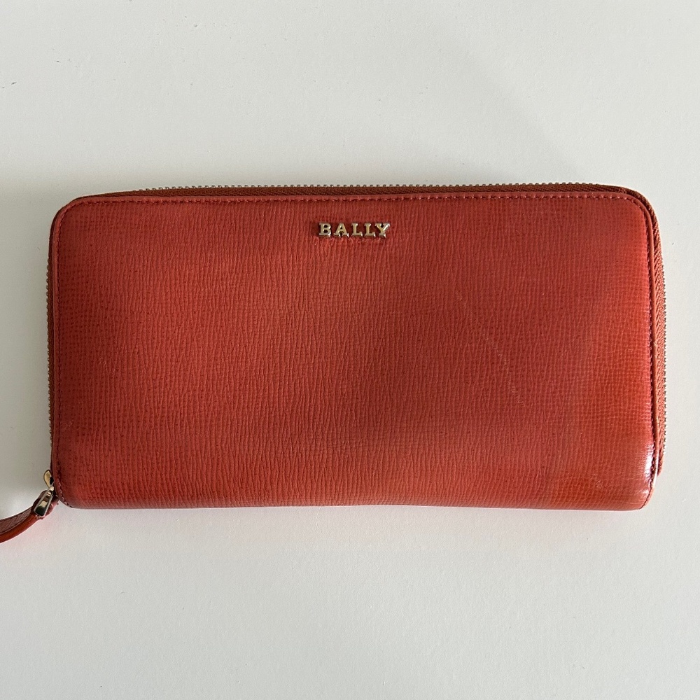 Bally Zip-around 100% Leather Women's Orange Wallet EUC